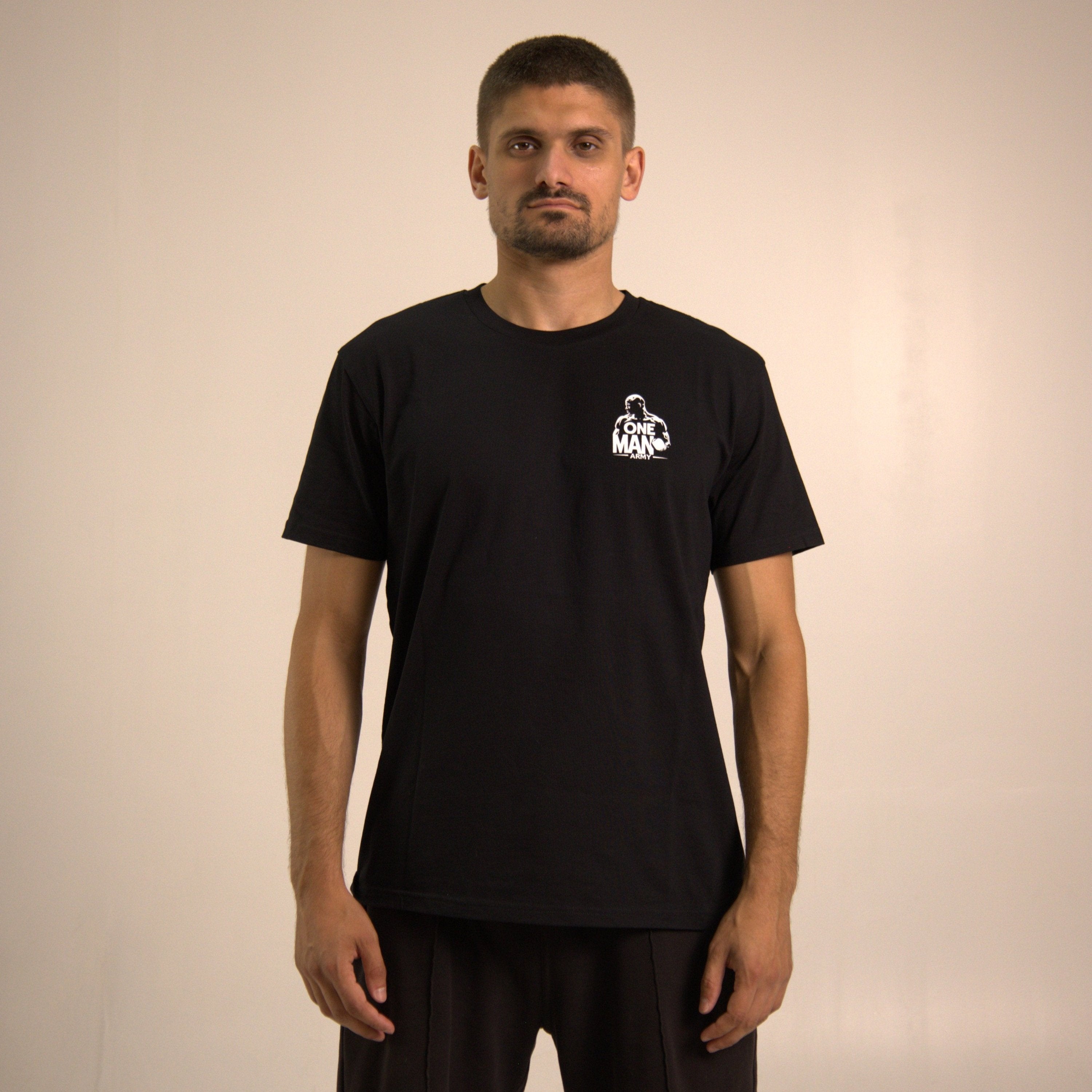 Model wearing simplistic boxing t-shirt