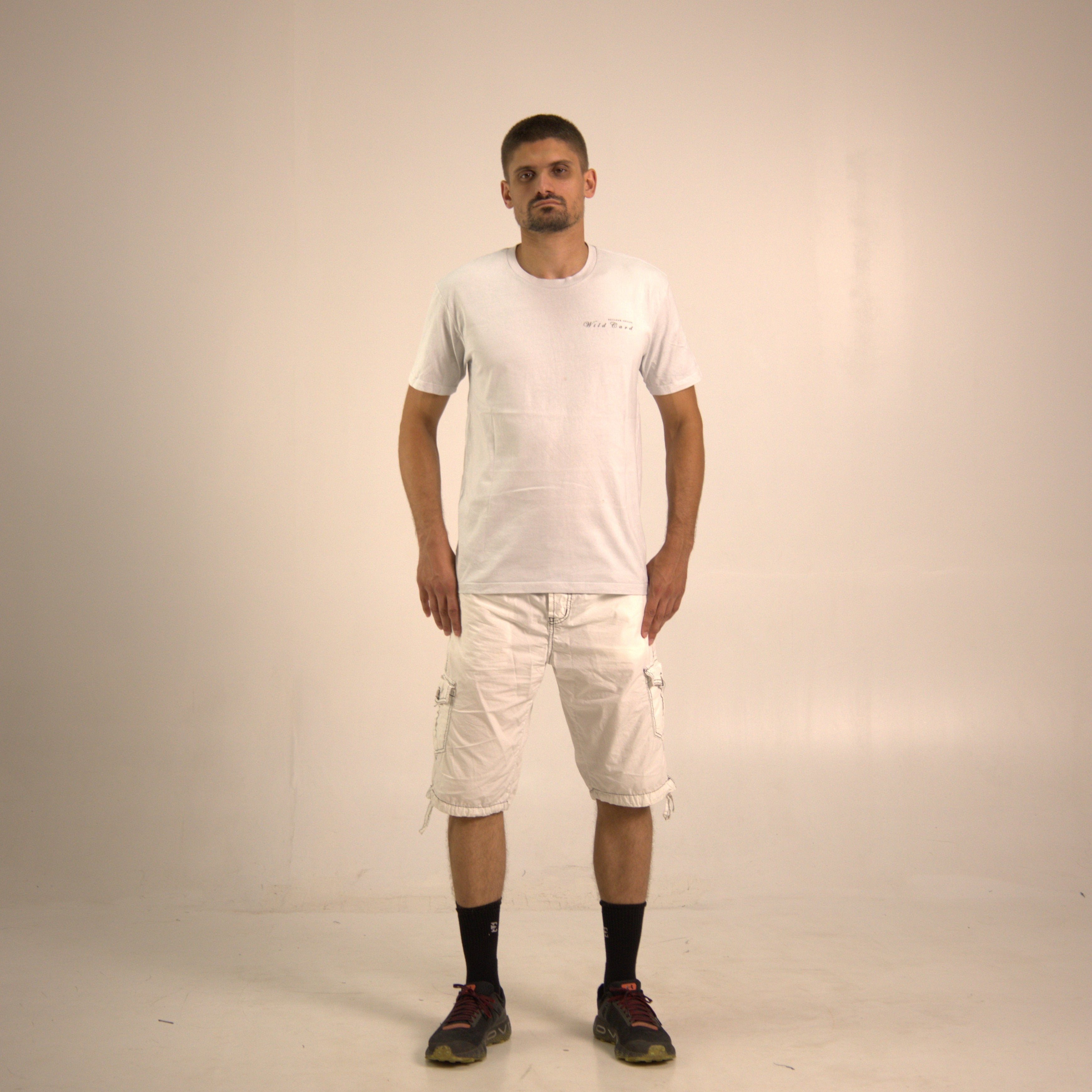 Model wearing AKC Apparel t-shirt