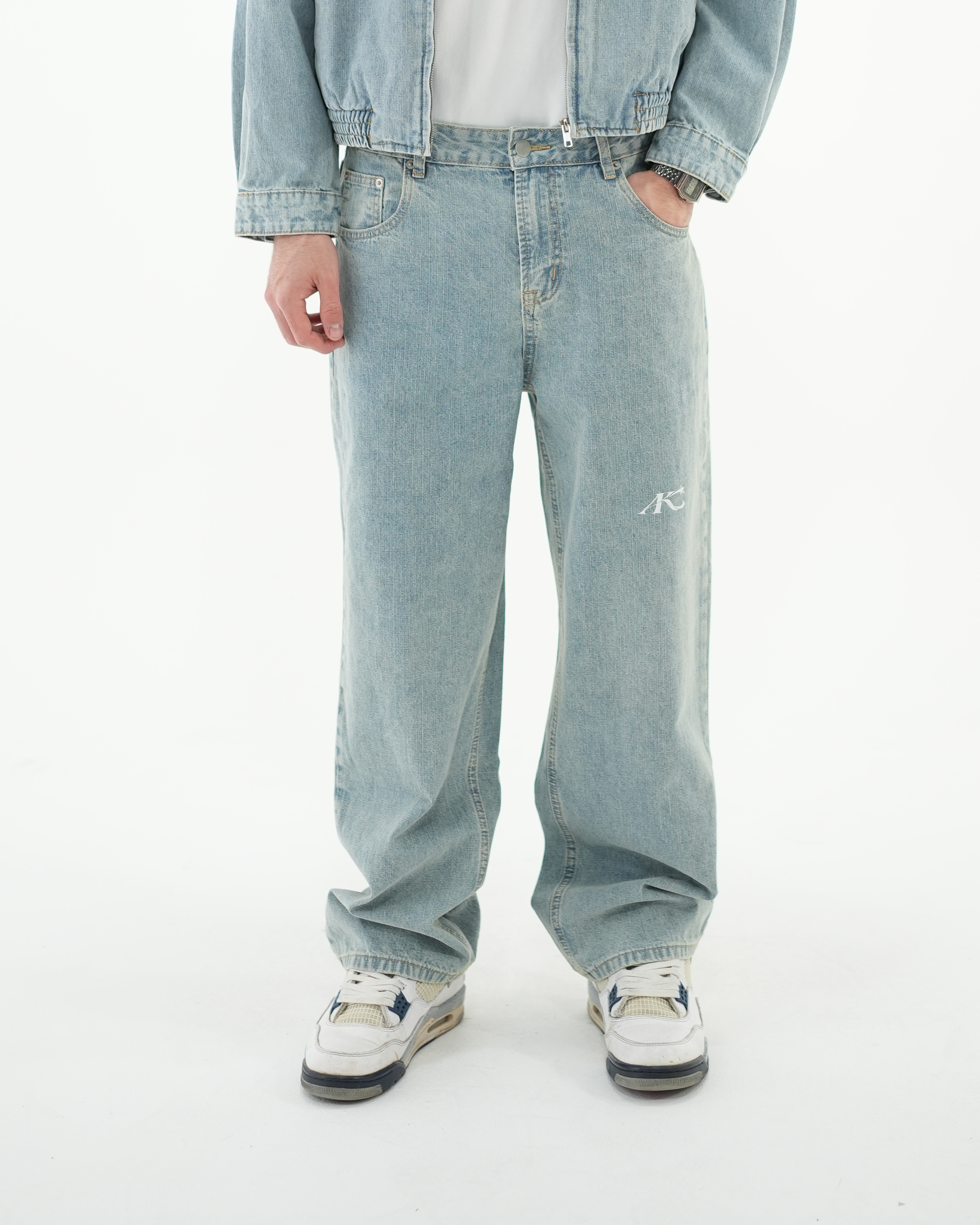 Vintage Wash Straight Leg Denim Jeans